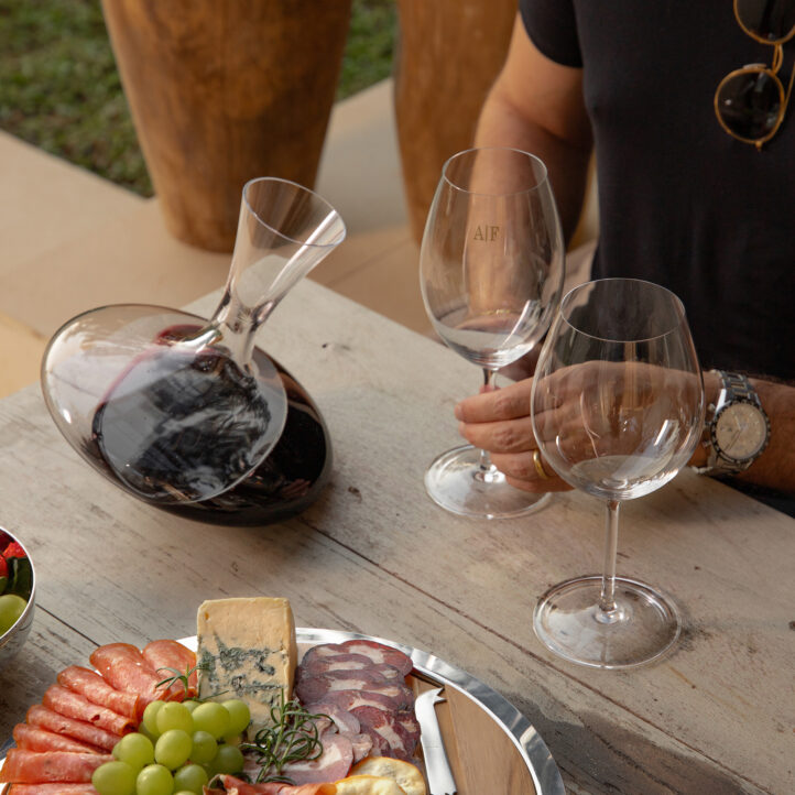 Taça de Cristal para Vinho Tinto - Foto Ambientada Sottile Casa